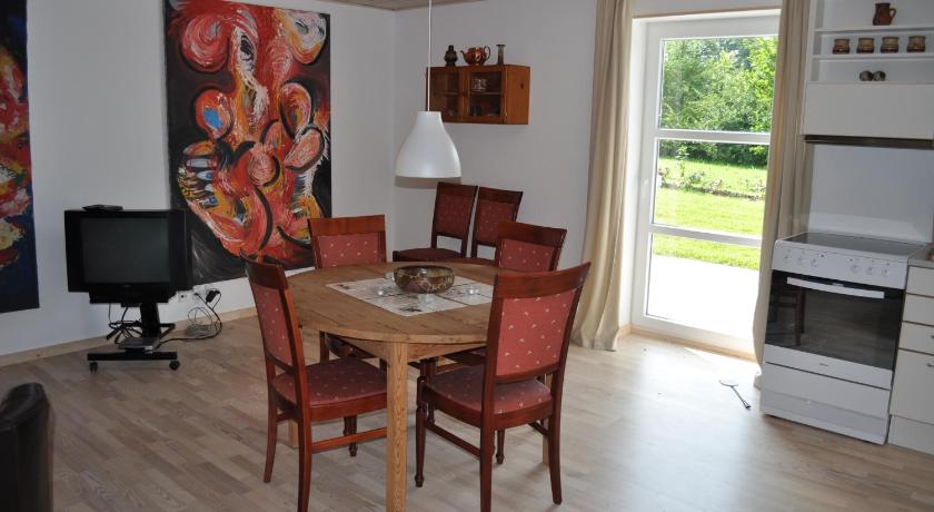 Image of One-Bedroom Apartment 8