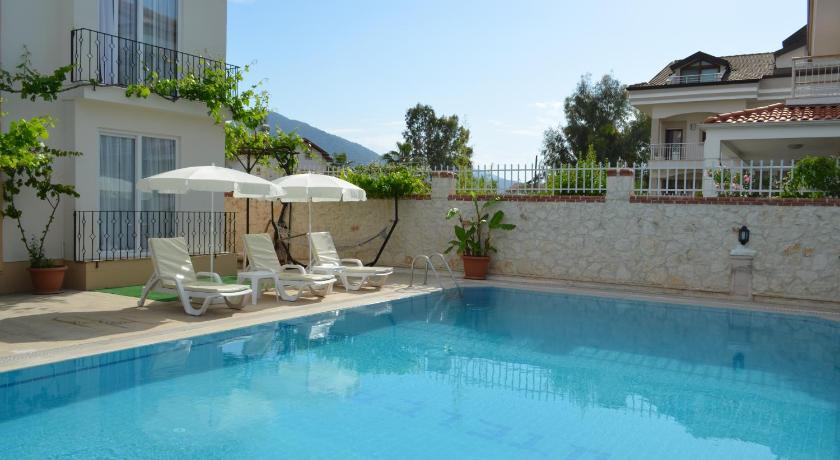 Cam Hotel photo