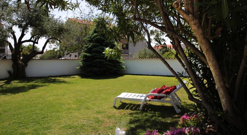 Apartments and Room Anka — Hotel in Vodice