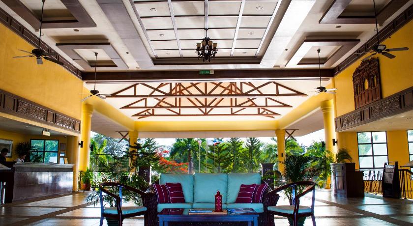 クダッ Kudat Golf & Marina Resort 3つ星 ホテル レストラン