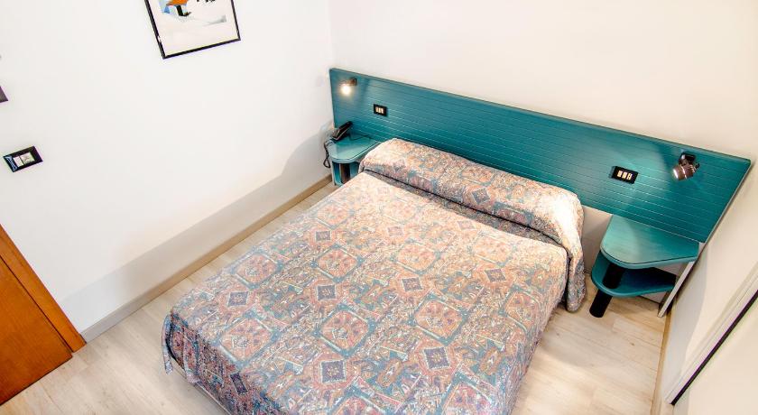Double or Twin Room with Balcony, Hotel All'Orologio 3 Stelle Superior in Caorle