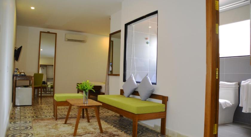 Image of Junior Suite 8