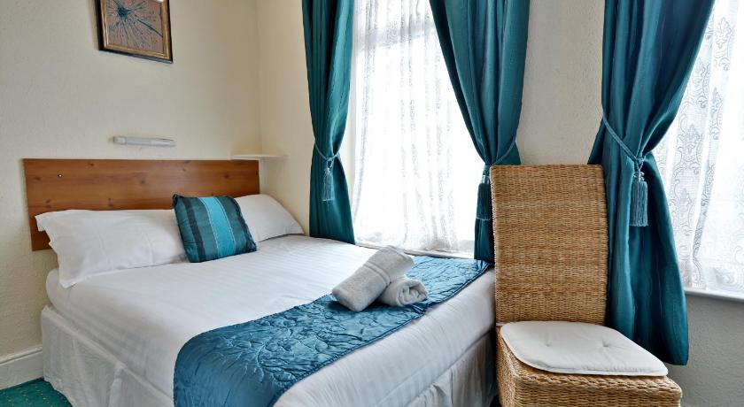 Barrons Hotel photo
