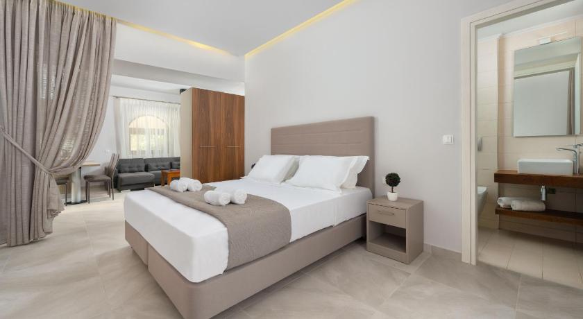Lardos Luxury Apartments photo