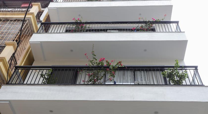 Hanoi Quiet Hoang Quoc Viet Hotel & apartment 4-Star Guesthouse room