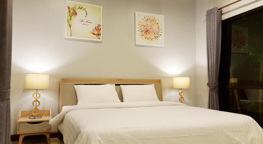 Image of Family Studio 2