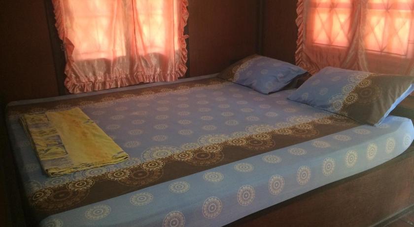 Light In bungalow photo