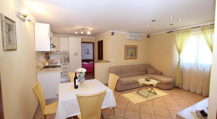 Apartments Pataj — Hotel in Rovinj