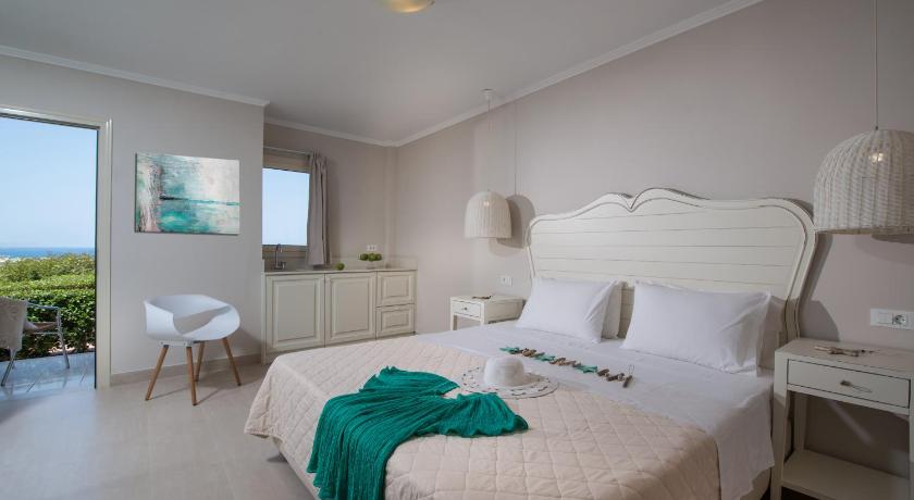 Image of Superior Studio (2 Adults) 3