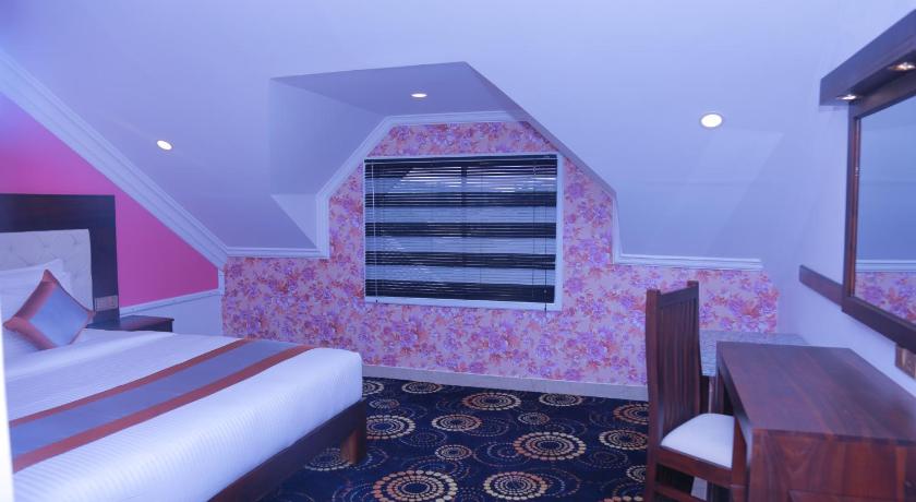 صورة غرفة ديلوكس مزدوجة مع نافذة وتصميم على طراز عليّة (Deluxe Double Room with Window and Attic Style) 4
