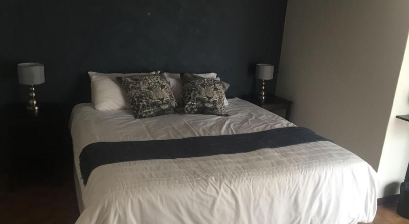 Baobab Lane Lodge photo
