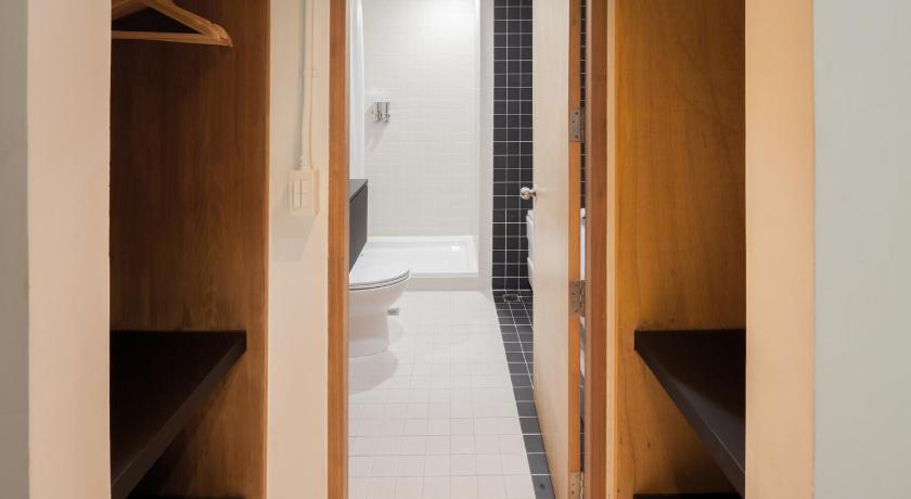 The BOB Hostel – Bangkok, NY