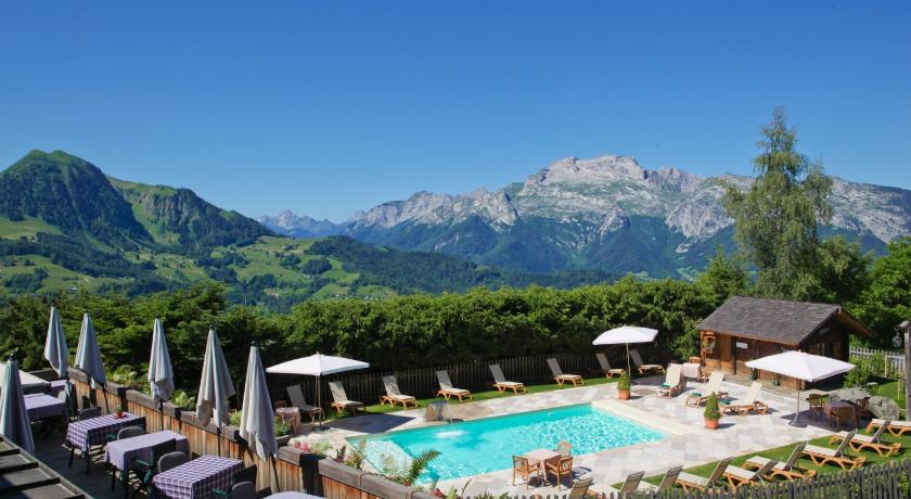 Les Chalets-Hotel de la Croix-Fry — Hotel in Manigod