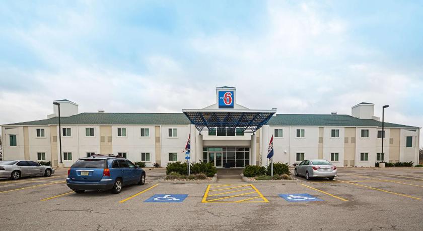 Motel 6-Grand Island, NE