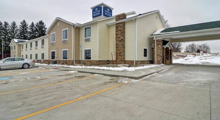 Cobblestone Hotel & Suites - Punxsutawney photo