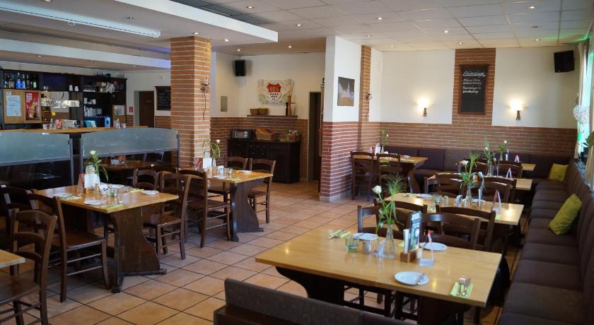 Akazienhof Hotel & Brauhaus photo