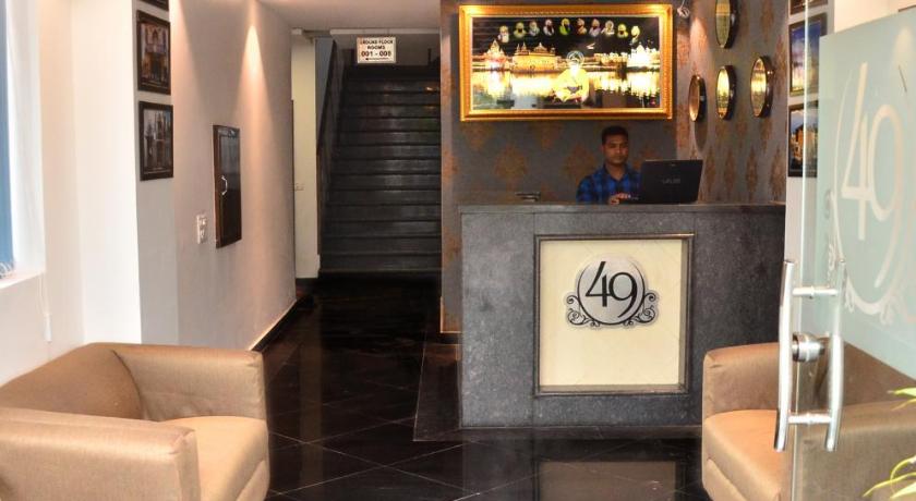 Hotel 49