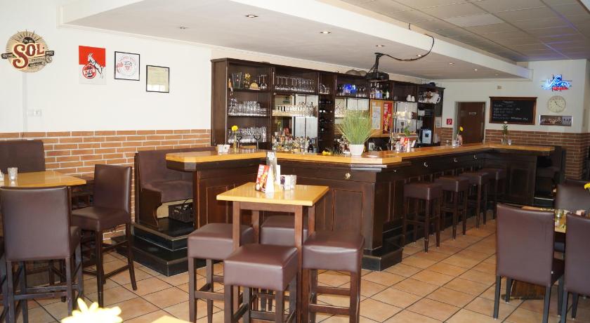 Akazienhof Hotel & Brauhaus photo