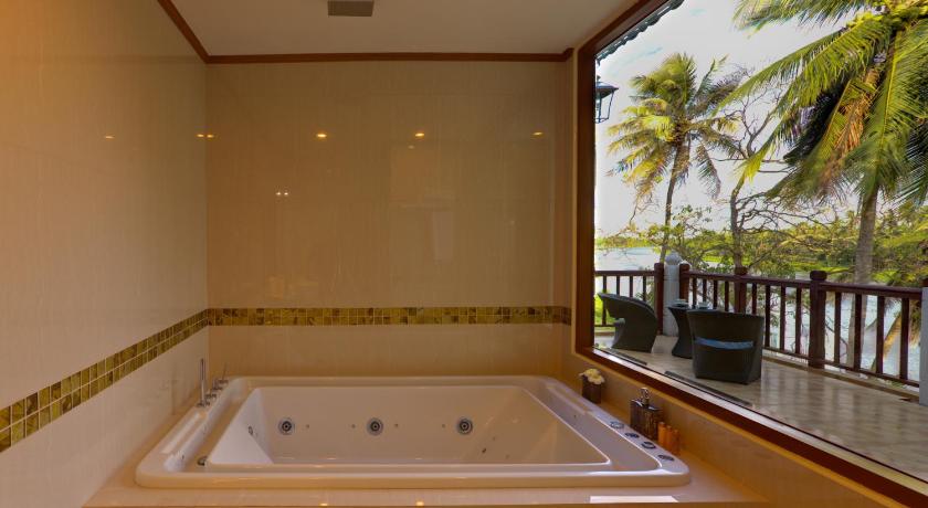 Image of King Suite 2