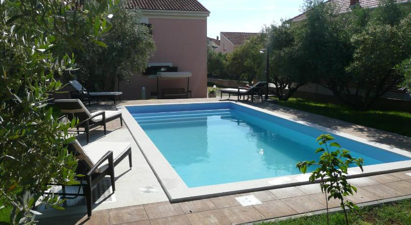 Villa Niceta — Hotel in Zadar