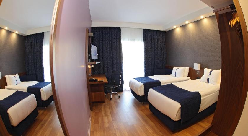 Holiday Inn Express Manisa-West