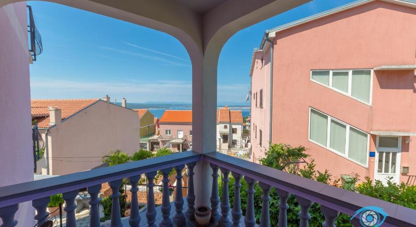 Apartments Villa Lili photo