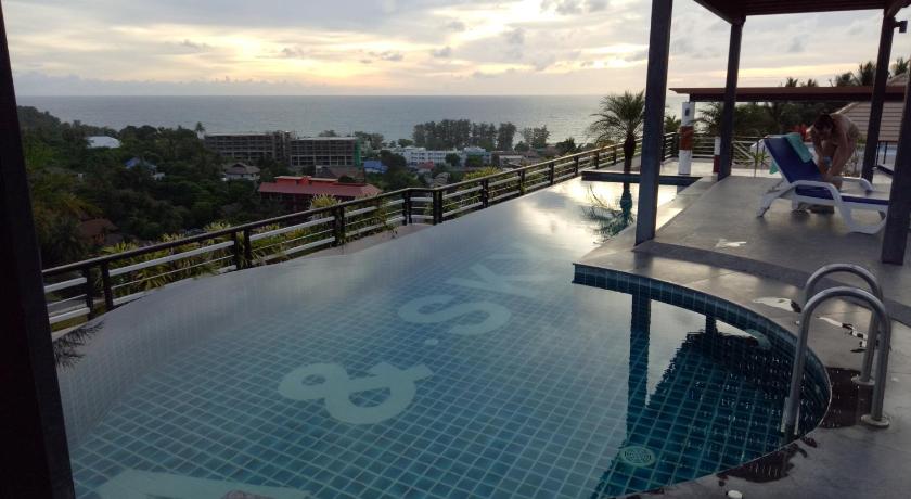 Sea and Sky Condominium Room #406 — Hotel in Phuket