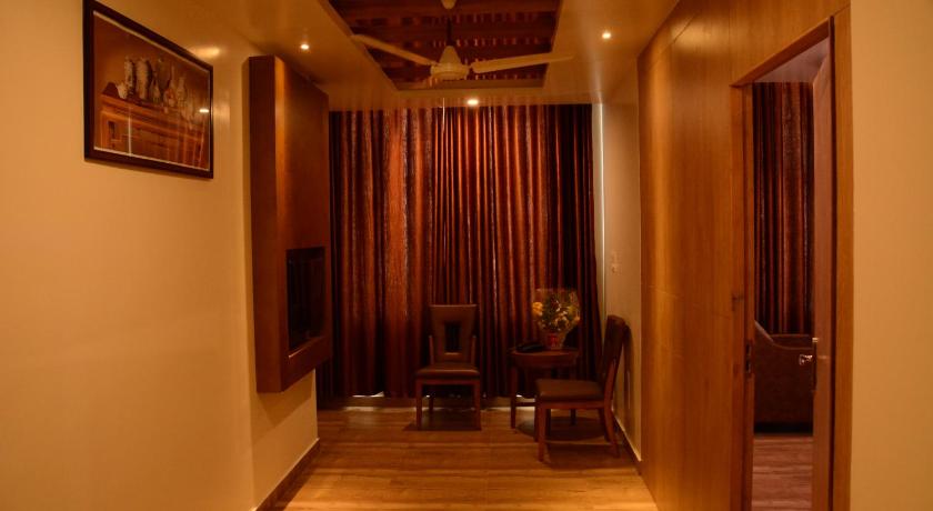 Image of Executive Suite 8