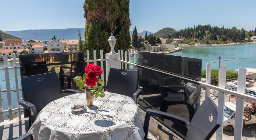 普拉切 Apartments Laura 4星级 民宿 客房