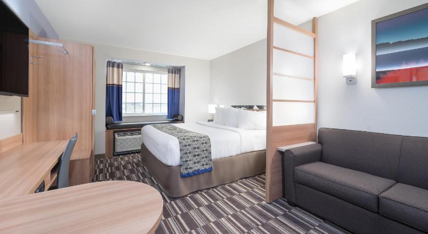 Microtel Inn & Suites by Wyndham Moorhead Fargo Area