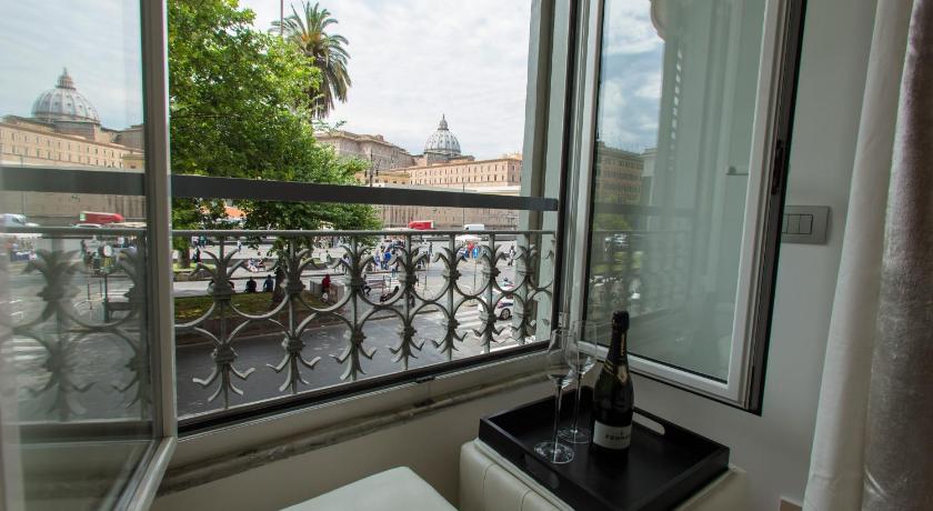 ローマ San Pietro Grand Suite 4つ星 ホテル 眺望