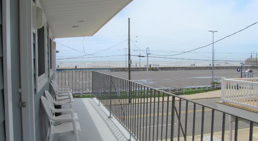 Rio Motel and Suites photo