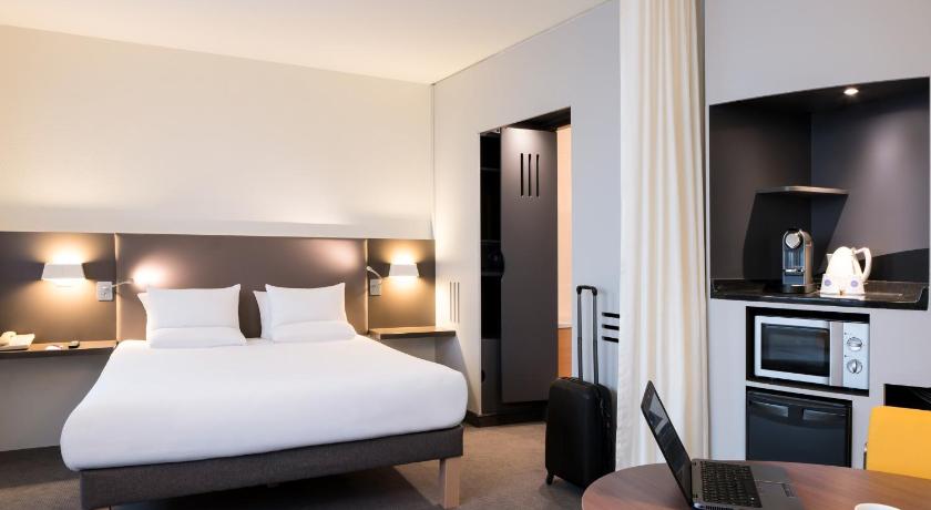 Image of Superior Suite 10