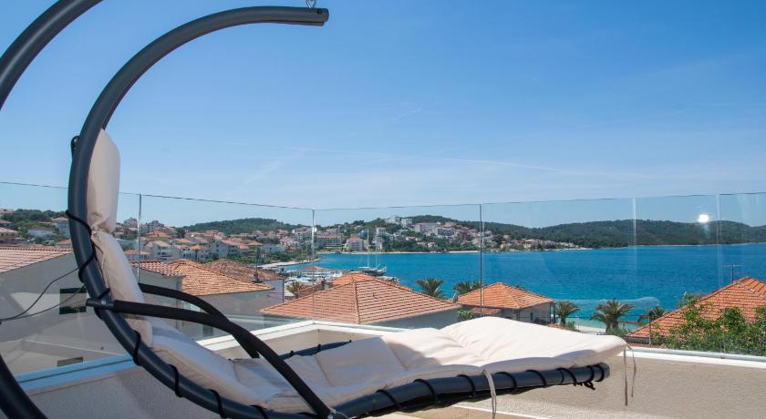 Apartments Soho — Hotel in Okrug Gornji