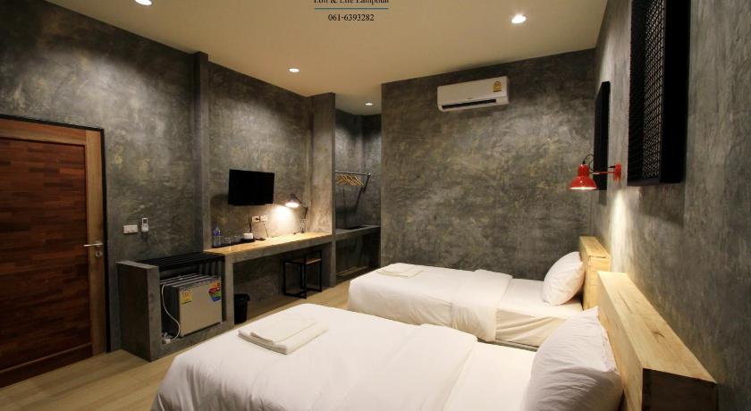 Image of Standard - (2 Single Beds) 5