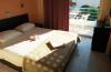 Leonidas Hotel & Studios