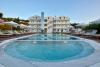 V Luxury Suites