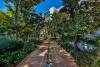 Jardines Las Golondrinas apartments Elviria