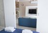 ~Sunny Blue ~ One-Bedroom Flat with Balcony