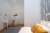 BEST located, 150 m2 5 bedrooms apt.,