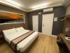 7th Floor Suite