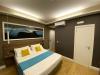 7th Floor Suite