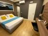 7th Floor Suite