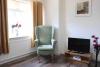 Cheerful 2 bedroom residential home - Free parking