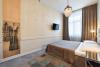6 rooms