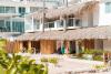 DELUXE E2, 2 BR, SEA VIEW, POOL, ROOF TERRACE