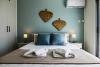 Phaedrus Living: City View Fountain Court 113