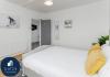 FLATZY - 6 bed Oasis Close to Football Stadiums