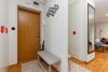 Central Apartment Solec Wilanowska by Renters