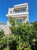 The Bright House a two-storey maisonette in Loutraki